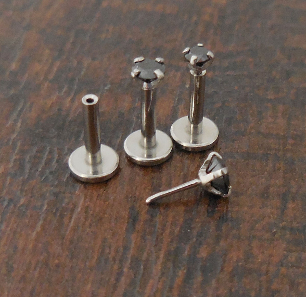 16g 2,2.5,3mm Tragus 6mm-8mm Threadless Push Pin Labret Triple Tragus Helix Nose Ring Cartilage Earrings Stainless Prong Set Black CZ Stone