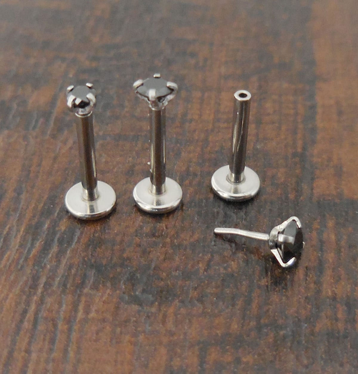 18G 2,2.5,3mm Tragus Black CZ Stone Stainless Threadless 6mm-8mm Push Pin Triple Cartilage Helix Nose Ring Labret Lip Earrings Prong Set