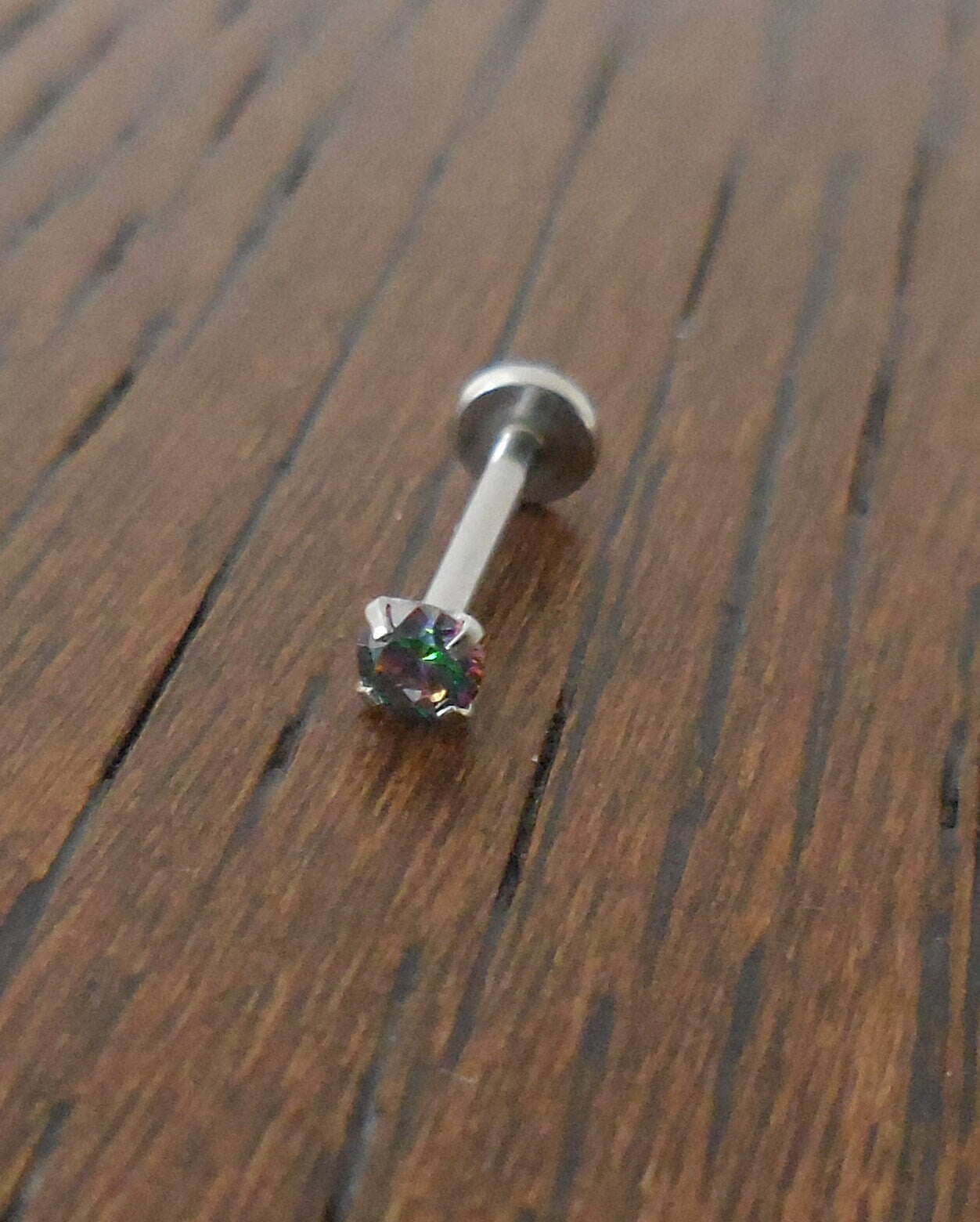 18G 2-4mm Tragus Rainbow Prong Set CZ Stone Threadless 6mm-8mm Push Pin Triple Forward Helix Nose Ring Labret Lip Earrings Stainless Steel