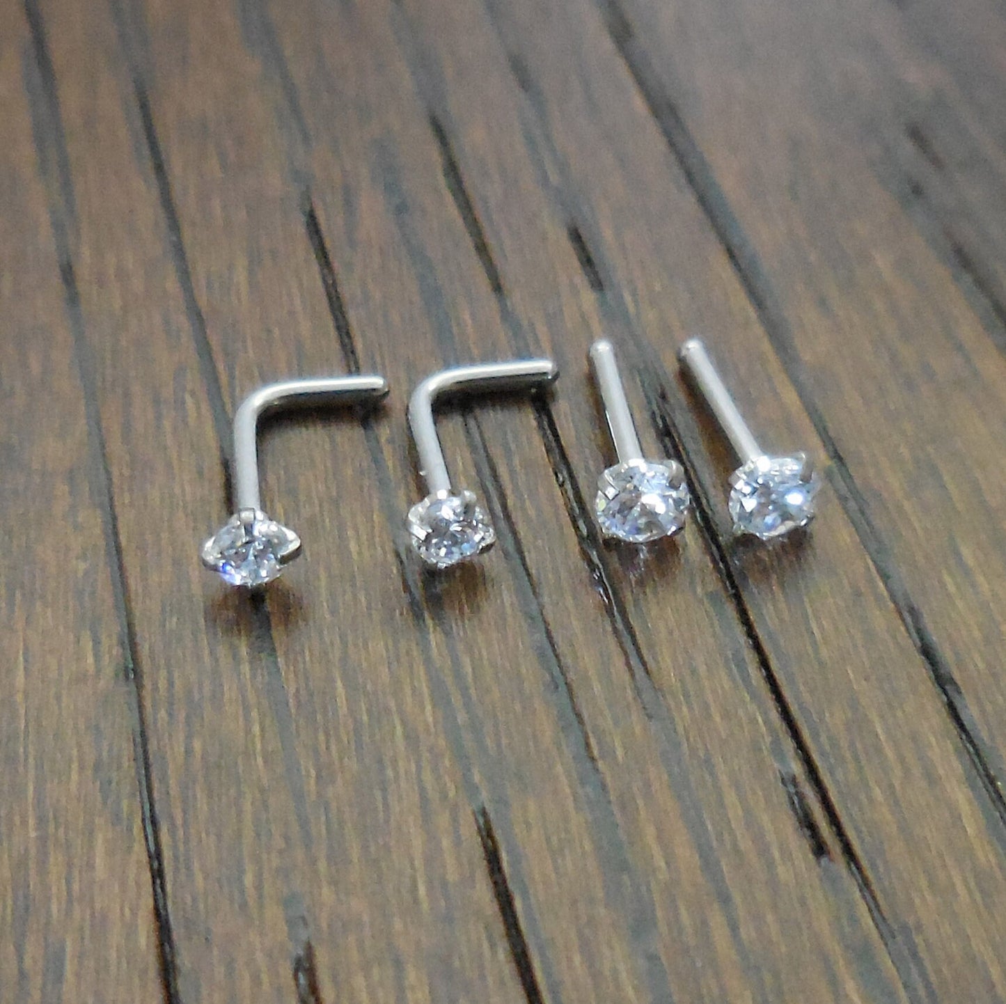 Pair 1.5, 2, 2.5 or 3mm Prong Set Screws Rings Bones Stainless Steel Nose L Shape Bend Titanium Stud Gold Tone 20G or 18G