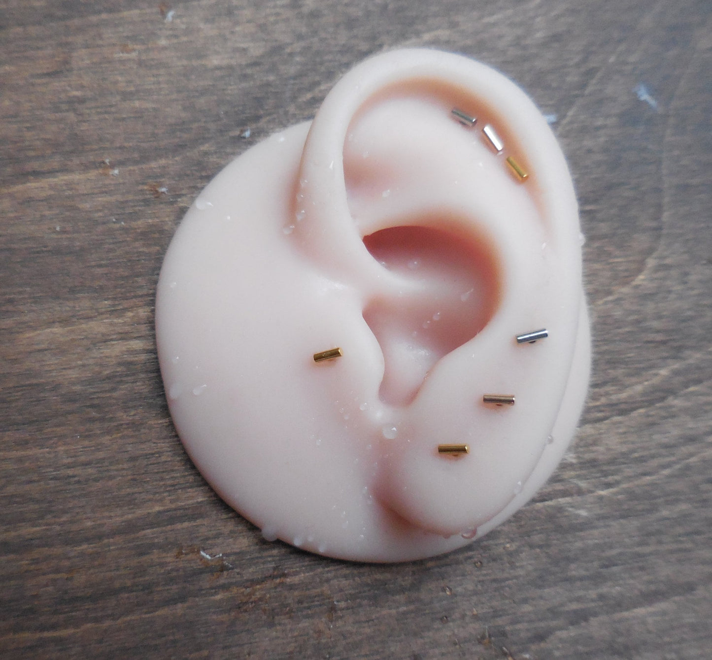 Small Straight Bar Labret Stud 16G, 18G, 20G Flatback Threadless Tragus Helix Push Pin Earrings Cartilage Flat Back Gold Tone Nose Stud