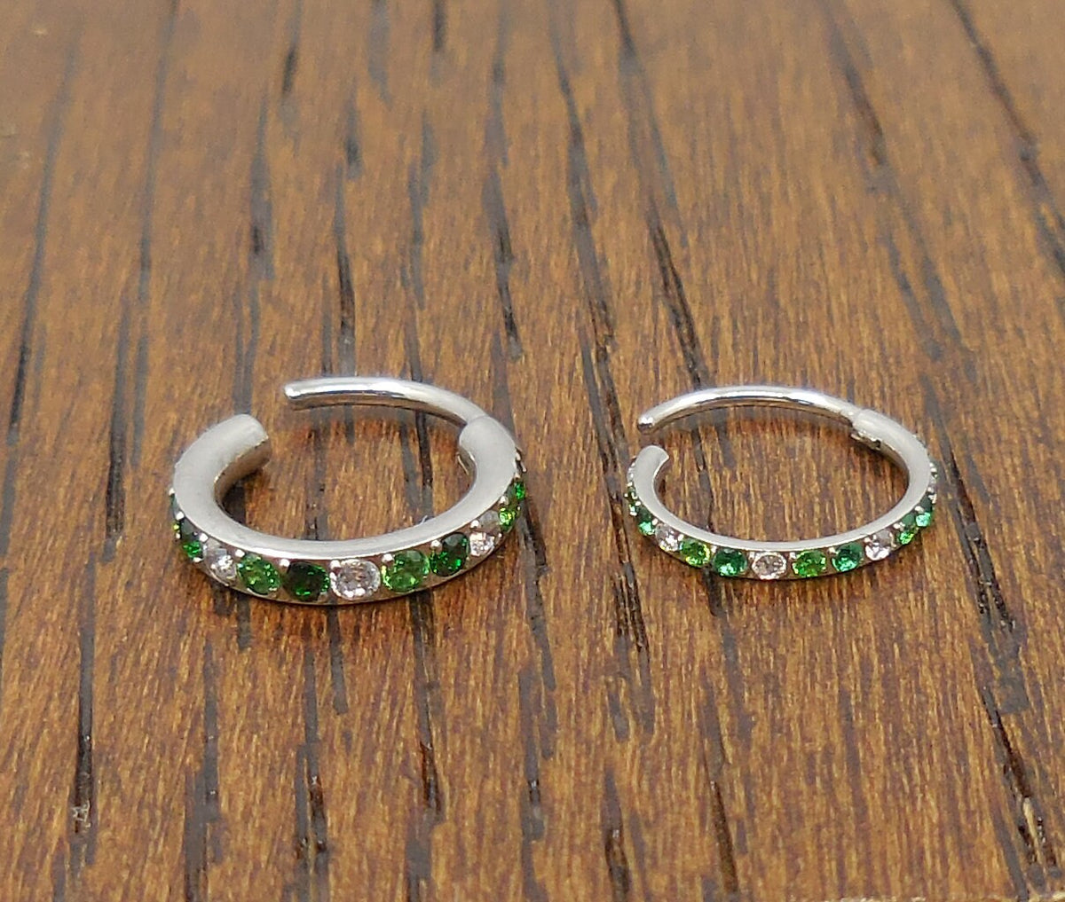 St. Patrick's Day Nose Hoops 18G/20G Surgical Steel Hinged Clicker Green Nose Stud / Hinged CZ Crystal Hoop Ring / Nose Stud Septum Ring
