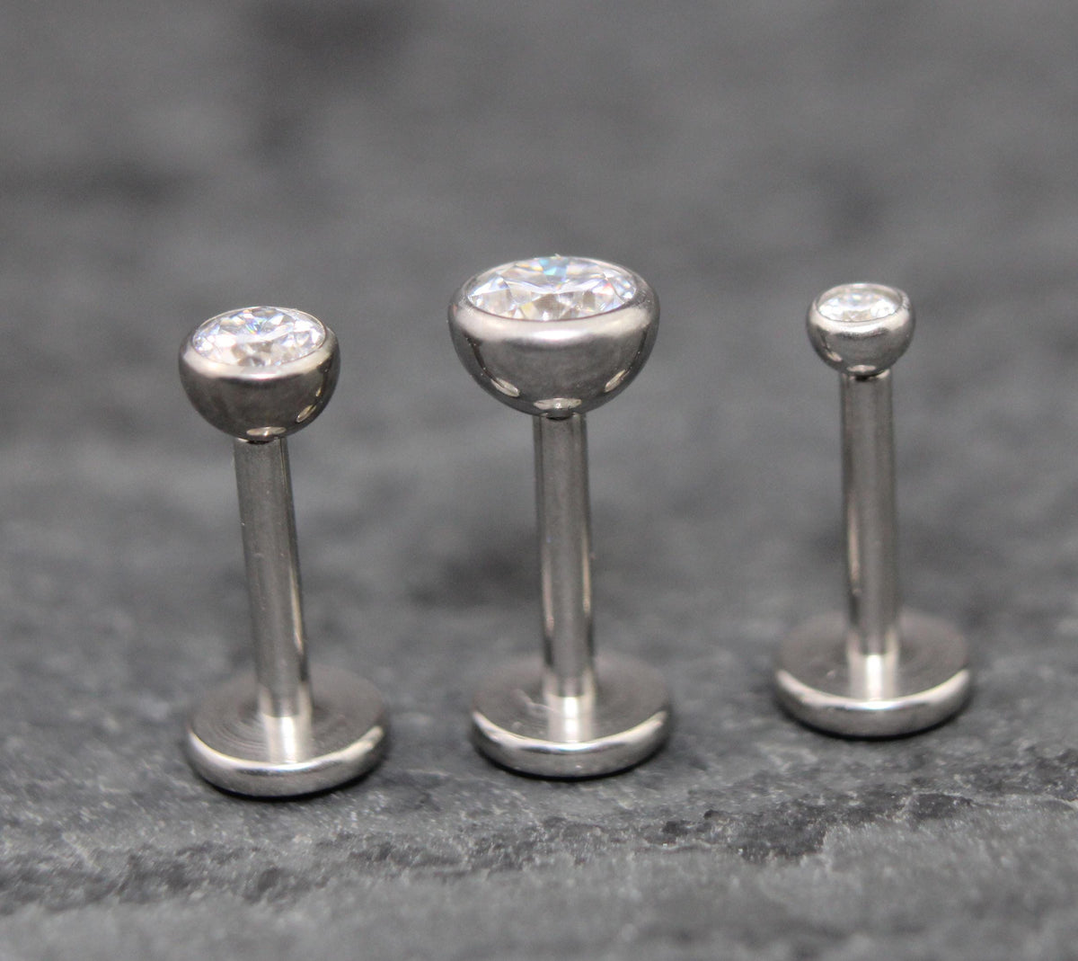 Moissanite Labret Silver Stud Earring, Tragus Earring,  Cartilage Earring, Tragus Piercing Stud, Threadless Push Pin Flat Back Earring Stack