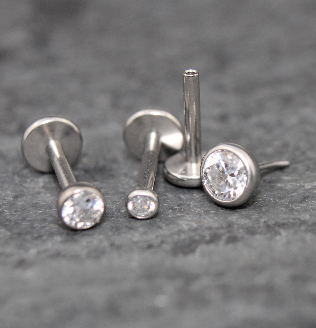 Moissanite Labret Silver Stud Earring, Tragus Earring,  Cartilage Earring, Tragus Piercing Stud, Threadless Push Pin Flat Back Earring Stack