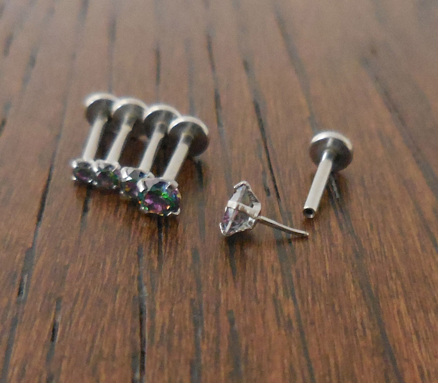 18G 2-4mm Tragus Rainbow Prong Set CZ Stone Threadless 6mm-8mm Push Pin Triple Forward Helix Nose Ring Labret Lip Earrings Stainless Steel
